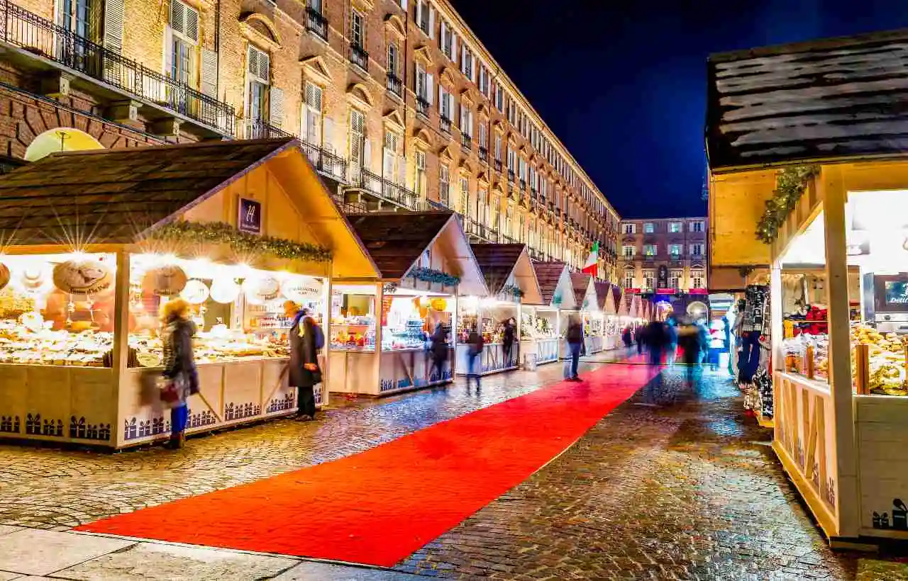 Un mercatino di Natale a Torino