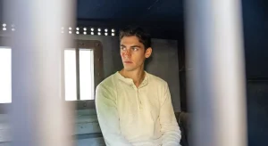 Young Sherlock, la serie di Guy Ritchie con Hero Fiennes Tiffin