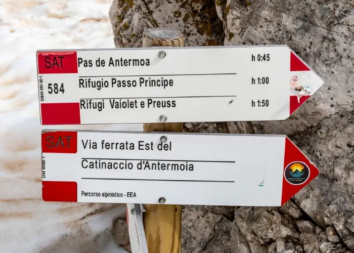 Segnaletica sentieri del CAI