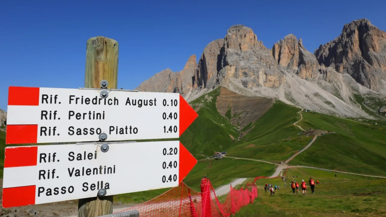 Segnaletica sentieri del CAI