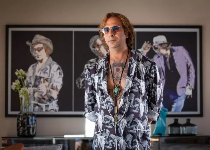 Checco Zalone in una scena di Buen Camino