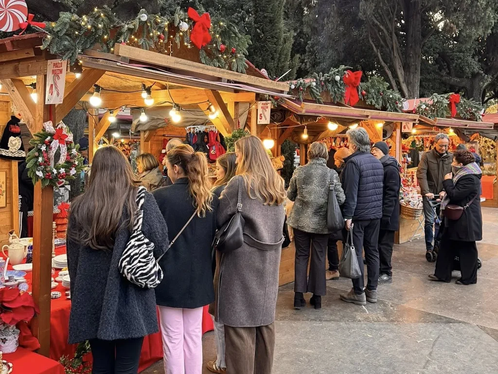 Il Villaggio di Natale di Piazza Mazzini