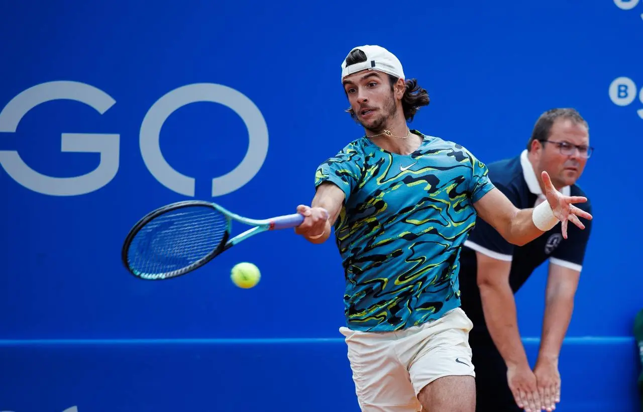 Il tennista Lorenzo Musetti sar&agrave; impegnato ahli Honk Kong Open 2026