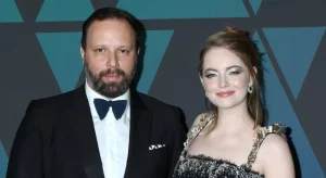 Emma Stone e Yorgos Lanthimos nello lo spot Squarespace