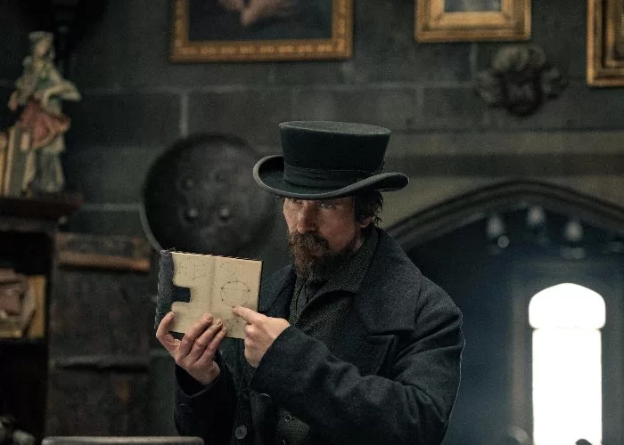 Christian Bale nel film del 2022 'The Pale Blue Eye - I delitti di West Point'