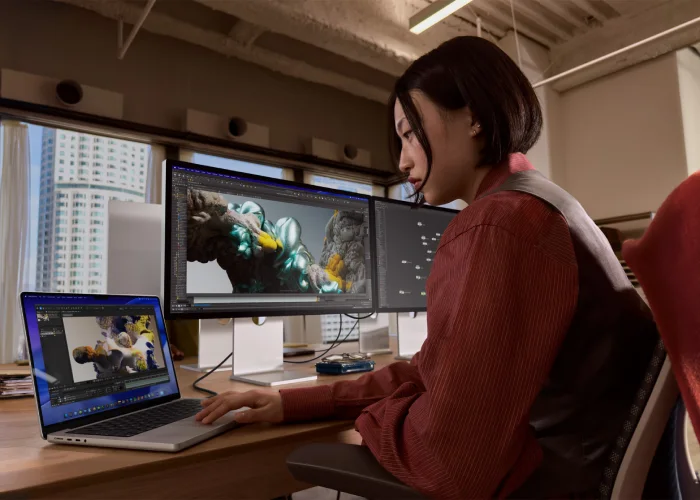 MacBook Pro M5 con Studio Display