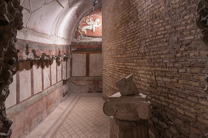 La riapertura della Casa dei Grifi