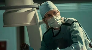 Chi è la vera Kay Scarpetta, la patologa che ha ispirato la serie Prime con Nicole Kidman