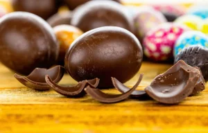 Come scegliere l'uovo di Pasqua ideale? Ecco cosa devi controllare