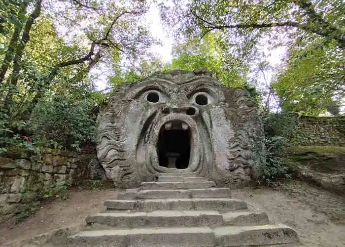 Sacro Bosco di Bomarzo, meta idele per una gita a pasquetta vicino Roma