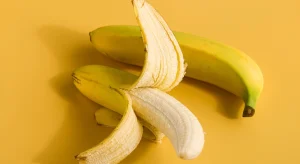 Banane: proprietà, benefici e controindicazioni. Quando e come mangiarle