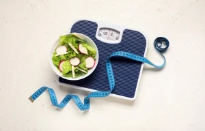 Come perdere peso in primavera: dieta e fitness per la prova costume anticipata