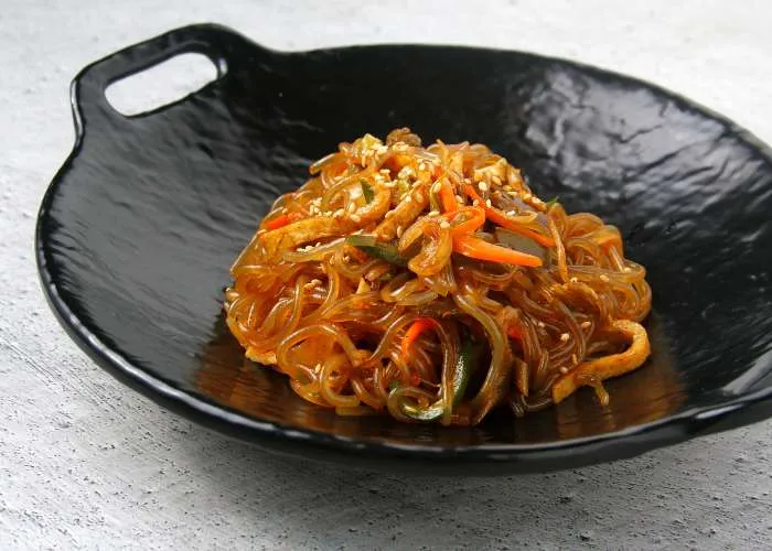piatti cucina coreana: - japchae
