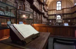Le 5 biblioteche antiche più suggestive d'Italia, ecco dove sono