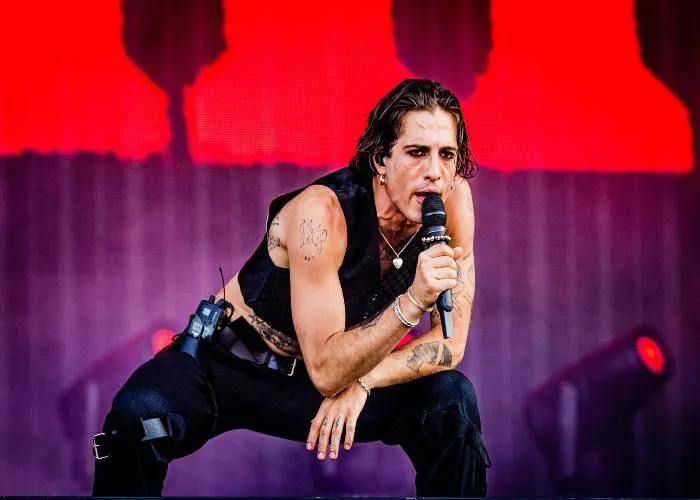 Mariano David in concerto con i Maneskin