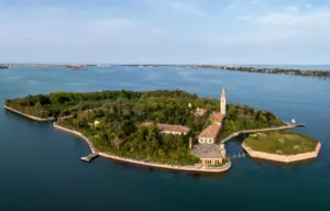 Poveglia, l'isola dei fantasmi nella Laguna veneta