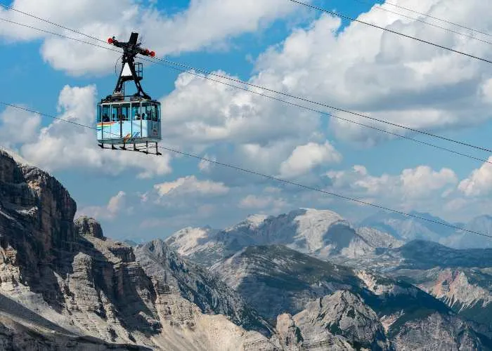 funivie più spettacolari d'Italia - Funivia Tofana-Cortina.