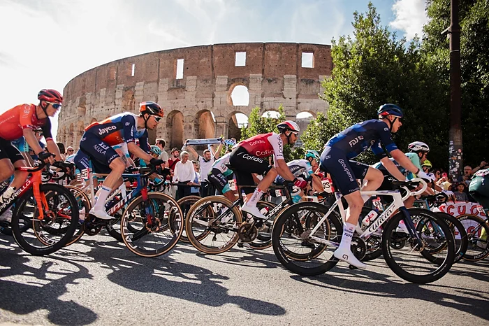manifestazione sportiva - ciclismo a roma