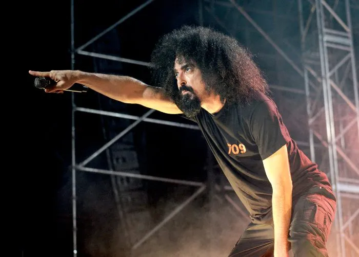 Caparezza in concerto durante un'edizione del Rock in Roma