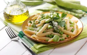 Ricette con asparagi, fave e ciliegie: ingredienti e preparazione