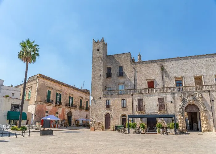 Vacanze estate 2026 in Salento - Piazza del Popolo a Specchia