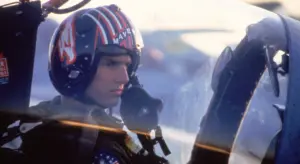 Top Gun torna al cinema: 20 curiosità che non sapevi sul film con Tom Cruise