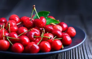 Ricette con le ciliegie: 5 idee salate sorprendenti