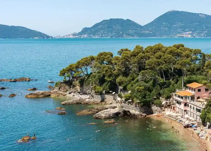 Spiaggia di Lerici in Liguria