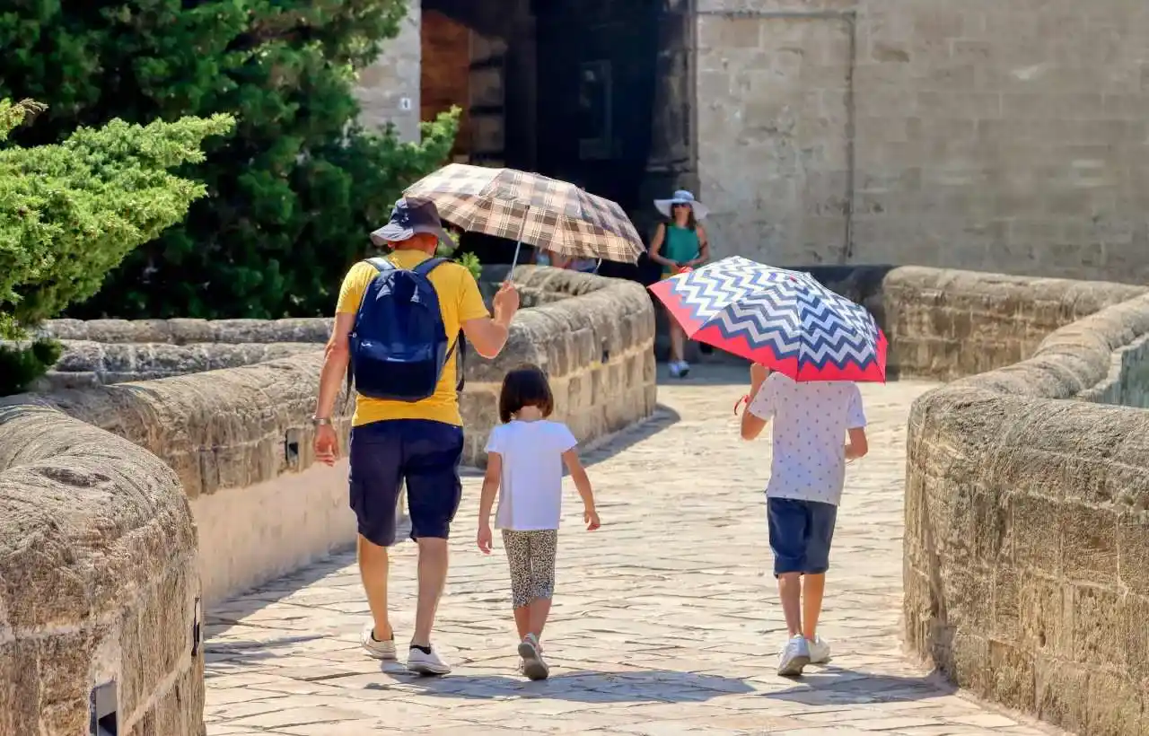Caldo in Italia e sole previsioni meteo