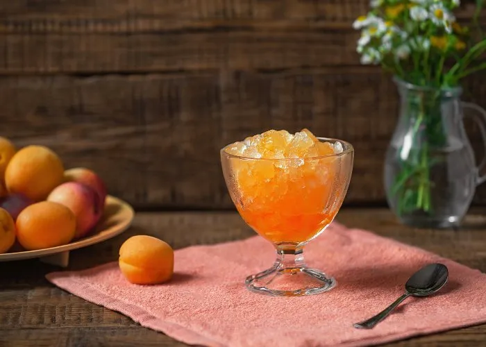 Come preparare la granita siciliana - Una granita sicliana all'albicocca fatta in casa