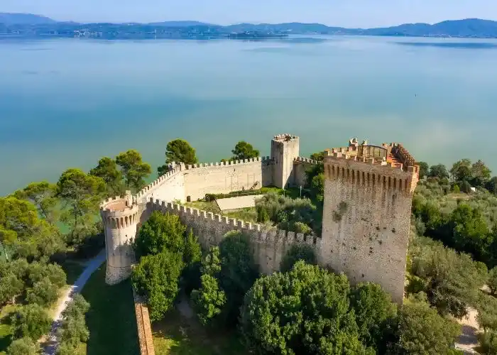borghi più belli dell'Umbria - Castiglione del Lago in Umbria e il Lago Trasimeno