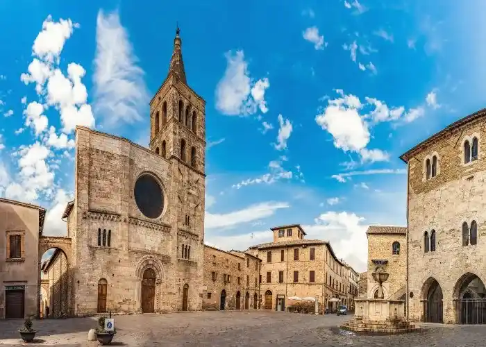 Il centro medioevale di Bevagna in Umbria