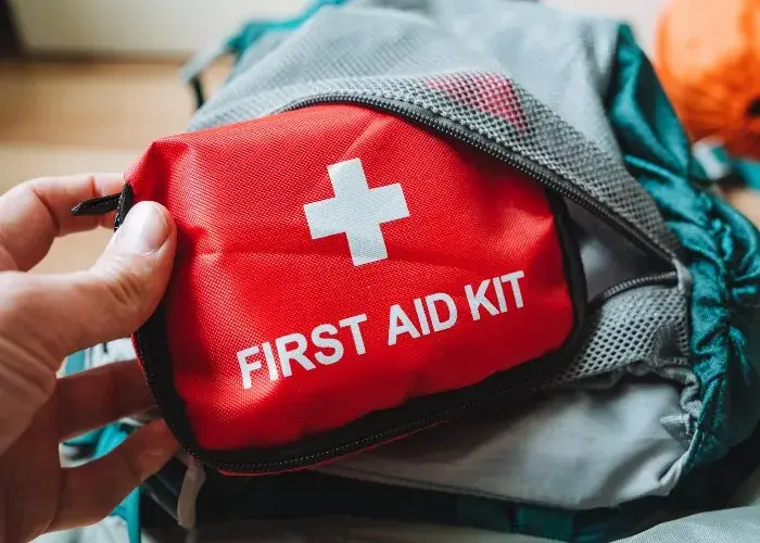 Kit di primo soccorso compatto da montagna