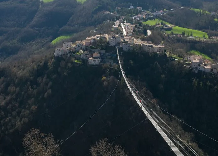 Ponte tibetano di Sellano