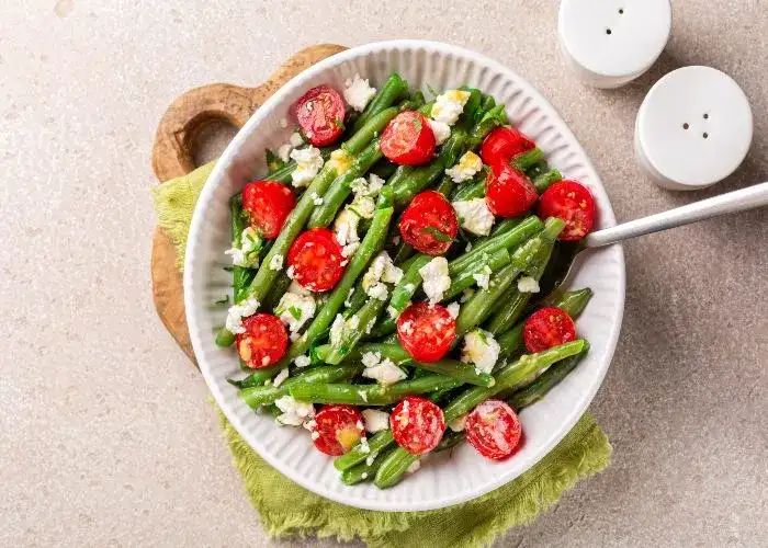 Insalata di fagiolini, pomodorini e feta