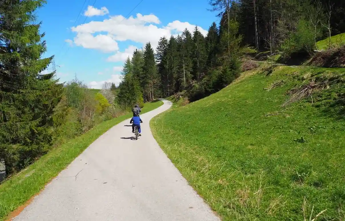 posti da vedere vicino al confine con l'Austria con la ciclabile San Candido-Lienz