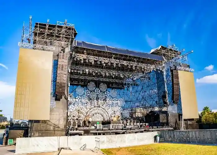 Il palco di Melpignano per la Notte della Taranta