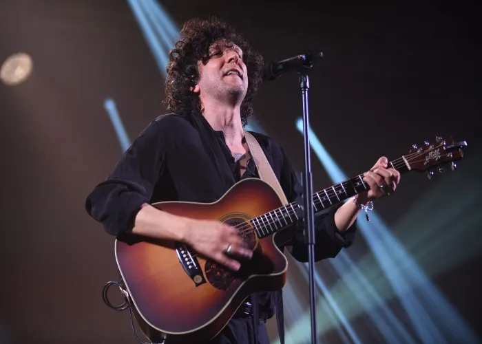 Ermal Meta in concerto