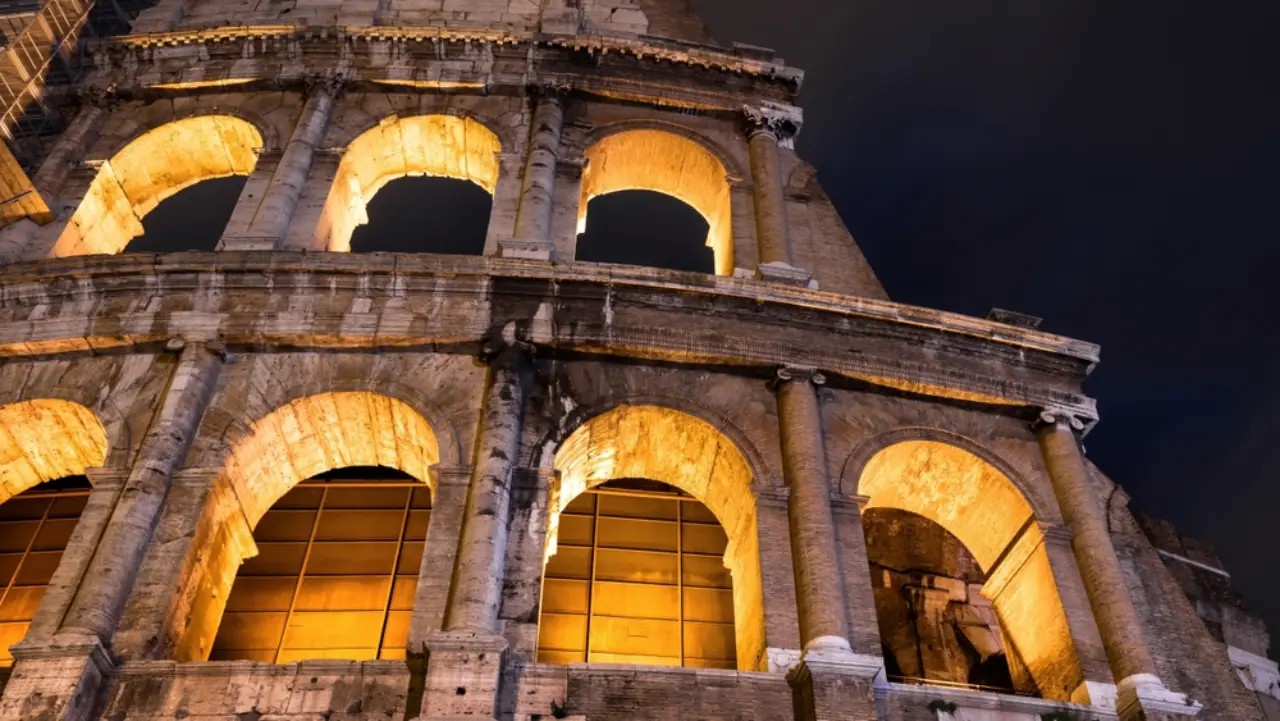 Colosseo di notte