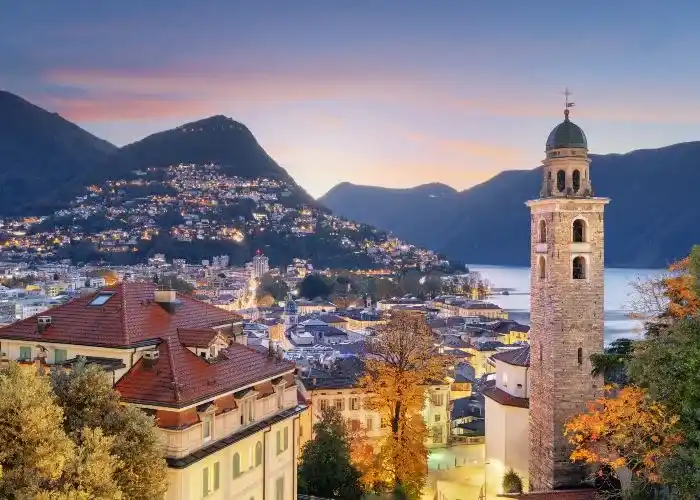 Il centro di Lugano e il lago