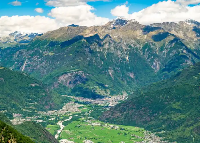 Valchiavenna, la valle dei crotti