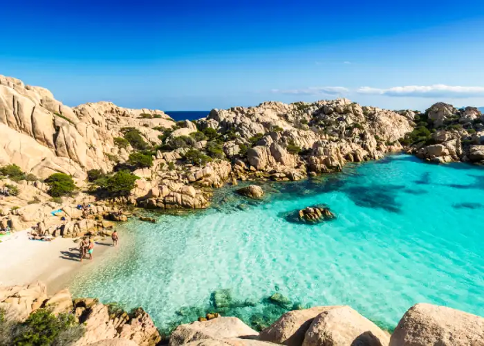 Cala Coticcio, Sardegna - fra le spiagge italiane che sembrano i Caraibi