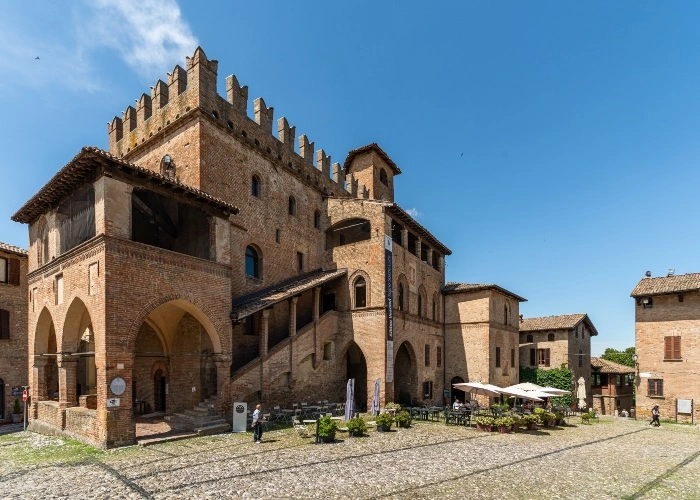 La piazza principale di Castell'Arquato