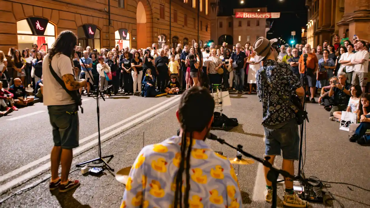 Un'esibizione al Ferrara Buskers Festival