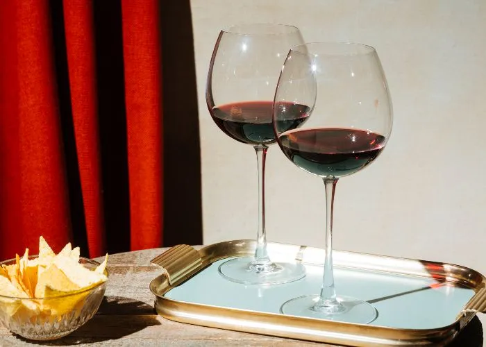 Calici di vino dell'Aglianico del Vulture