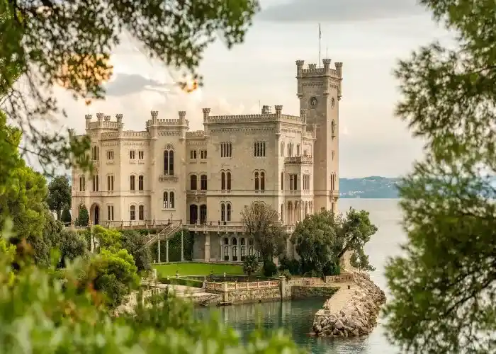 Il Castello di Miramare