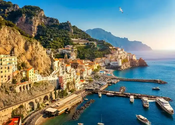 Il borgo di Amalfi