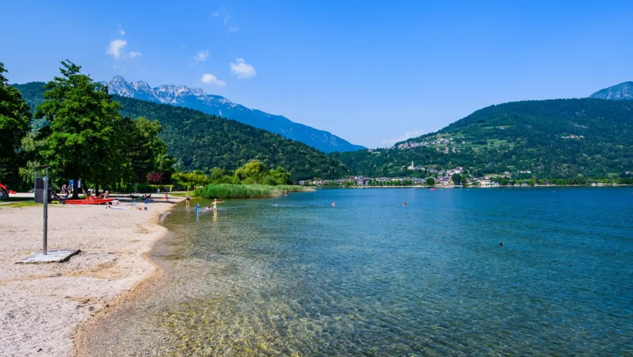 Lago di Levico, uno dei luoghi di Valbeat