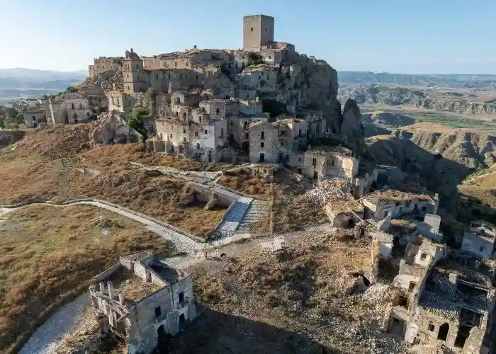 Il borgo fantasma di Craco in Basilicata