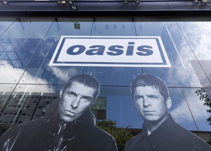 Oasis live